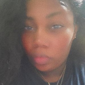 Meet your Posher, Alisha